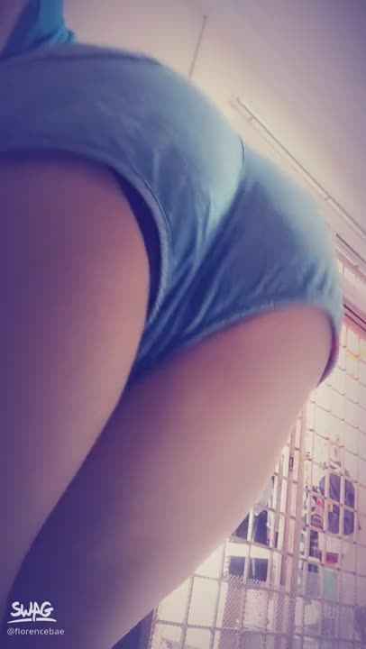 Swag Florencebae 有谁知道真理裤的呀 不知道我穿热裤露 Avday 亞洲最大a片網